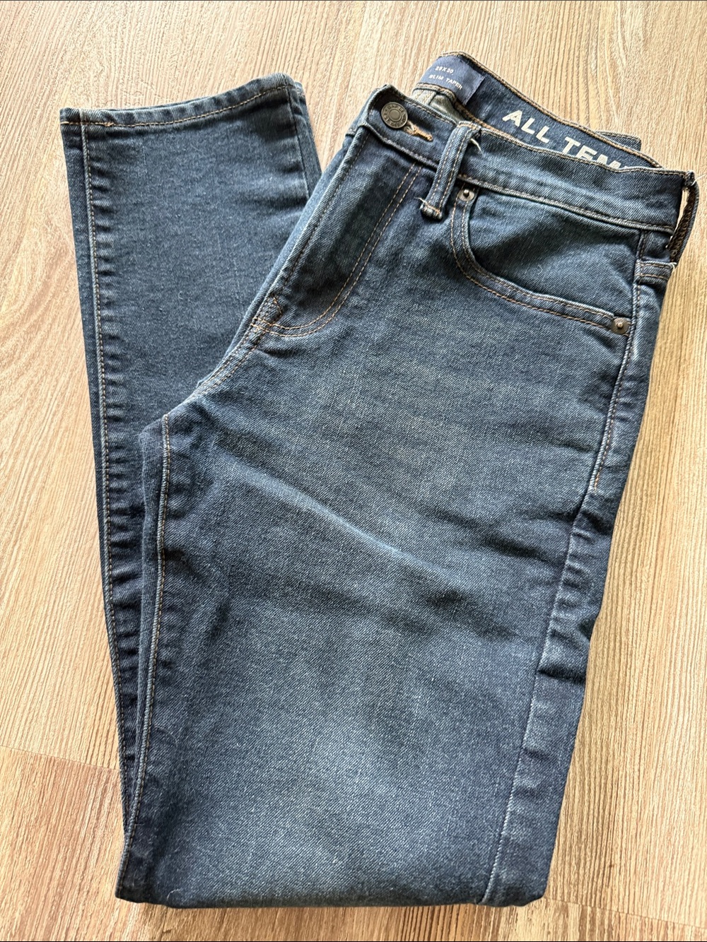 Men’s Gap Dark Wash Slim Taper